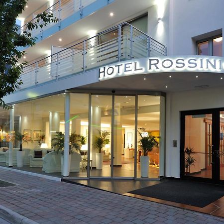 Hotel Rossini 4S Линяно Сабиадоро Екстериор снимка